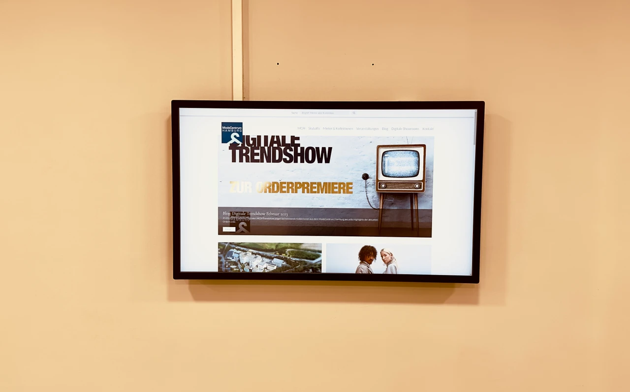 Ein Touch Monitor im Mode Centrum Hamburg